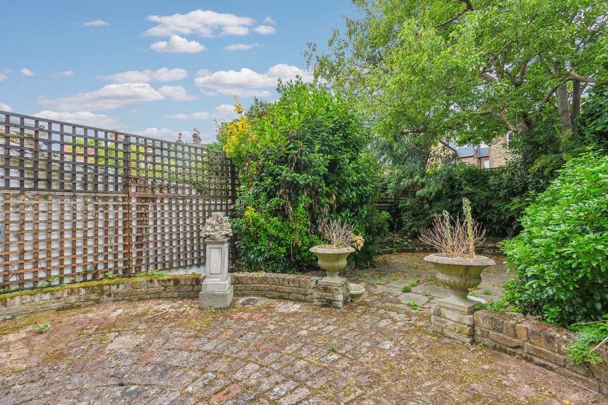 Barnes, Greater London, 5 bedroom house for sale in Elm Bank Gardens