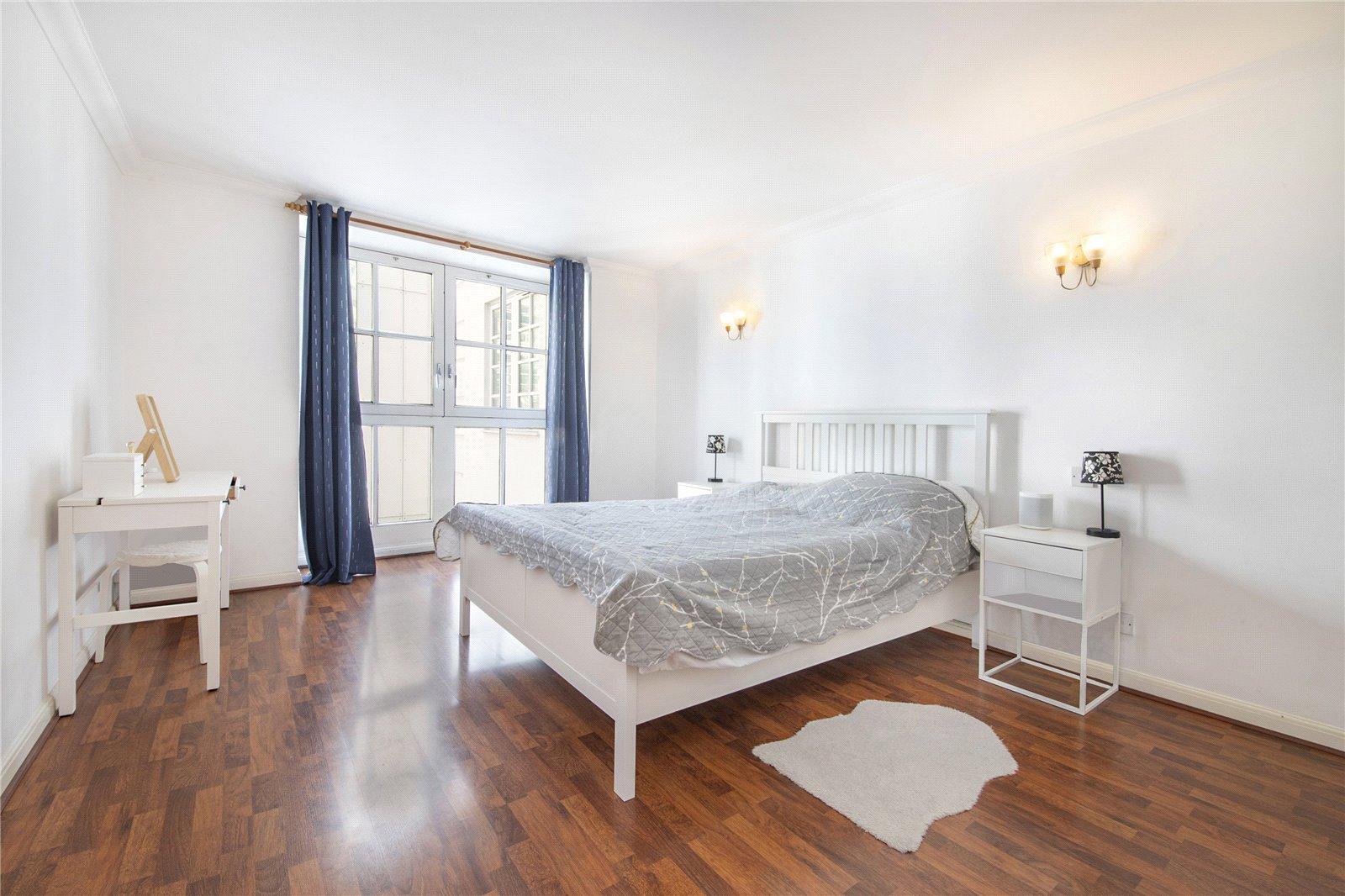 Lockhouse, Greater London, 2 bedroom flat for sale in Gilbey House