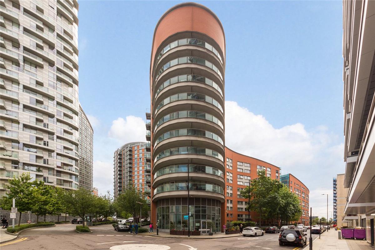 Blackwall, Greater London, 1 bedroom flat for sale in Michigan Building