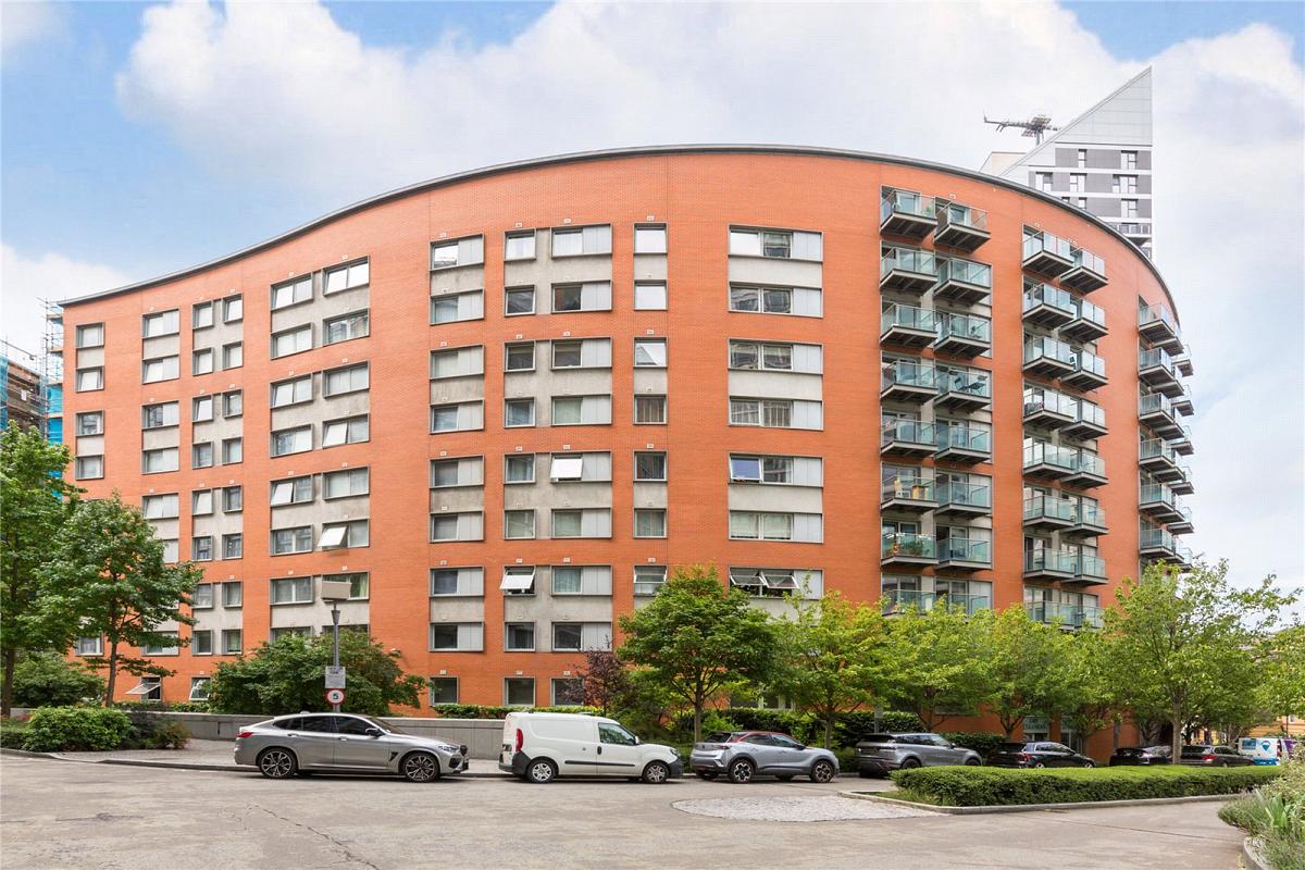 Blackwall, Greater London, 1 bedroom flat for sale in Michigan Building