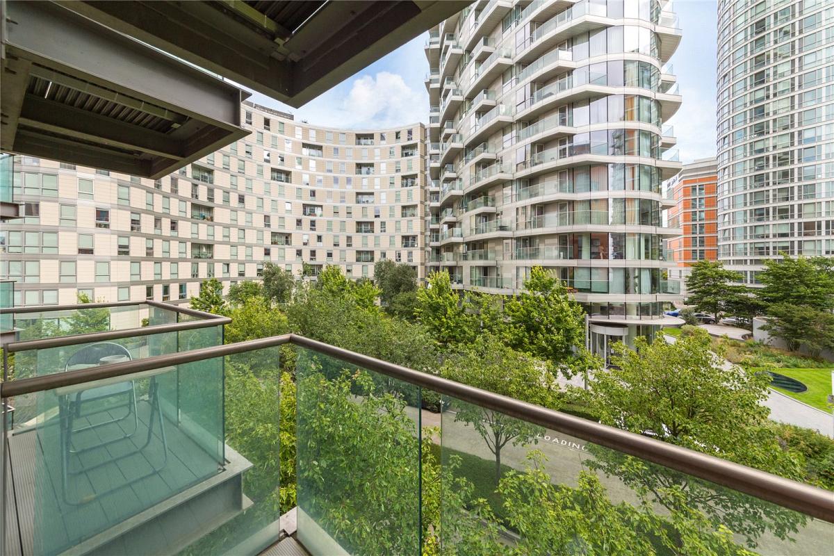 Blackwall, Greater London, 1 bedroom flat for sale in Michigan Building