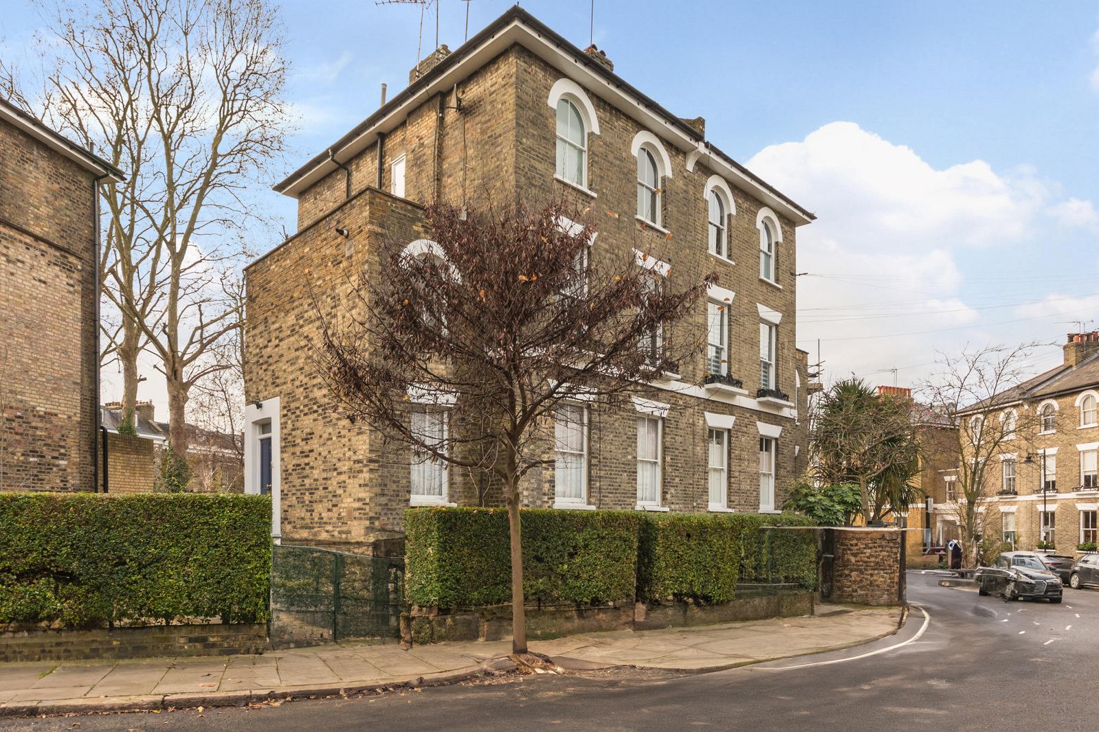 Property for sale in Barnsbury, Greater London Chestertons