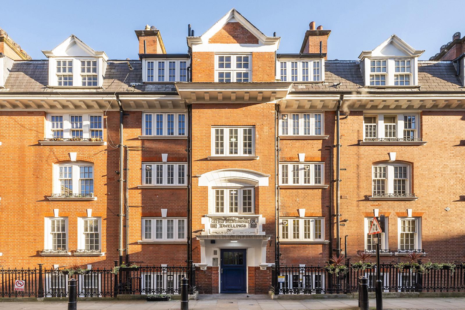 Soho, Greater London, 2 bedroom flat for sale in City of Westminster