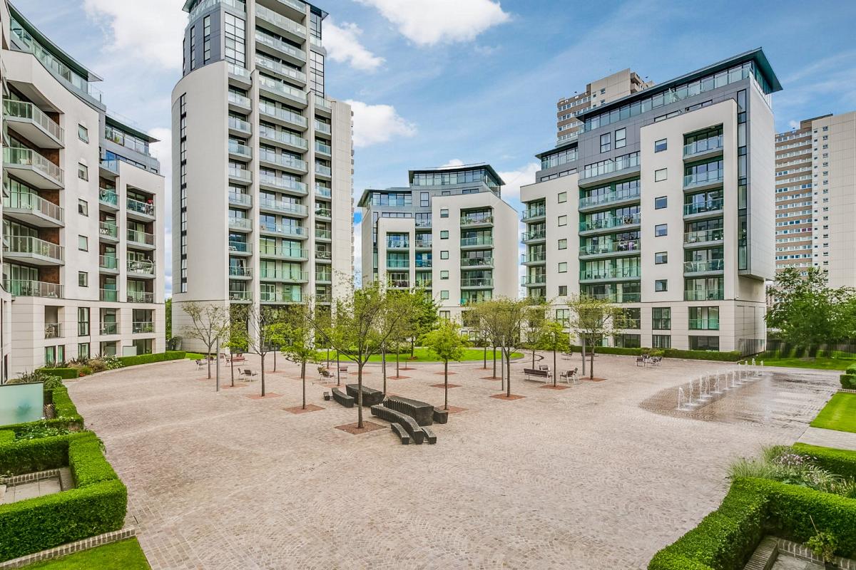 Brentford, Greater London, 1 bedroom flat/apartment for sale in Aitons