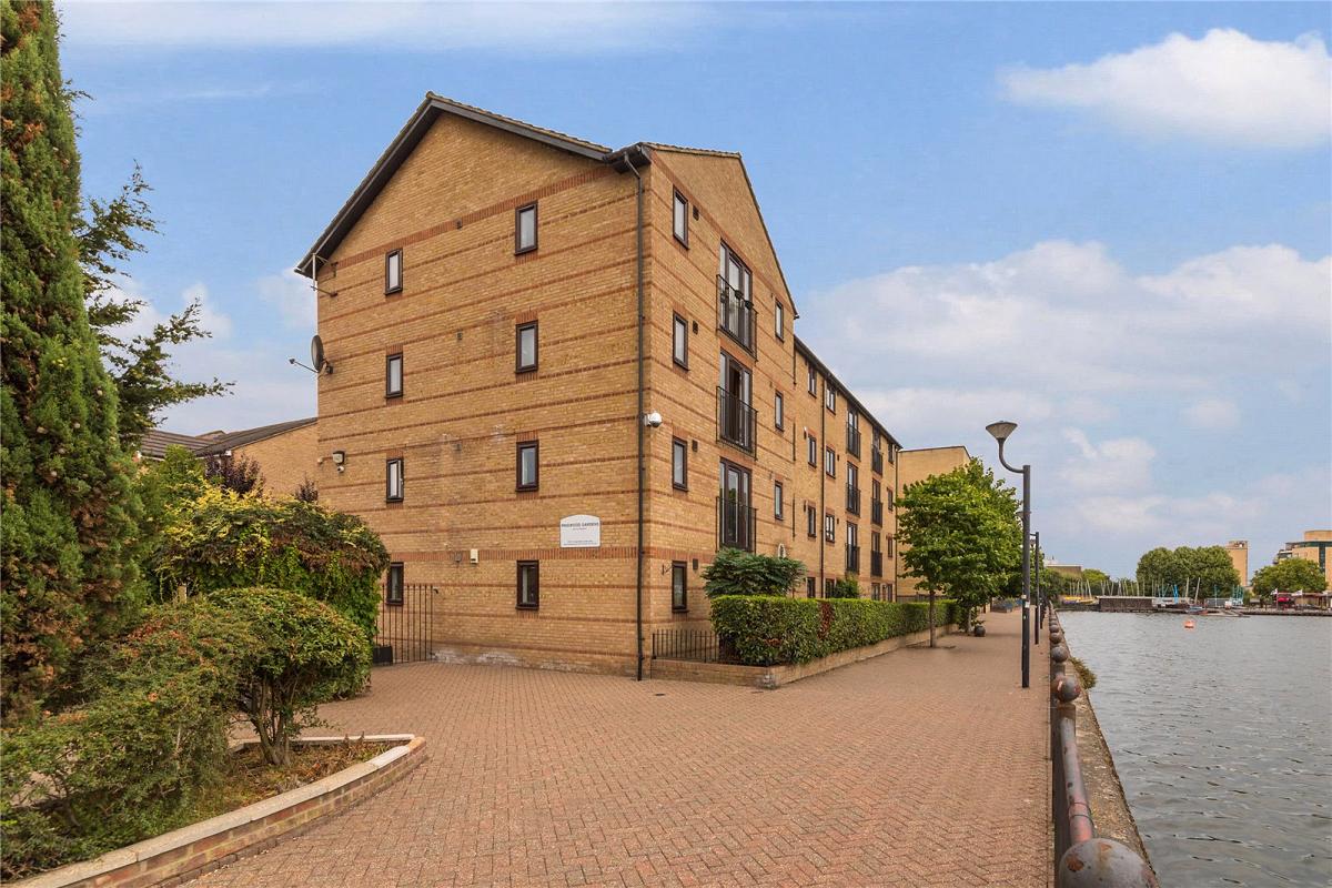 Millwall, Greater London, Studio flat for sale in Ringwood Gardens