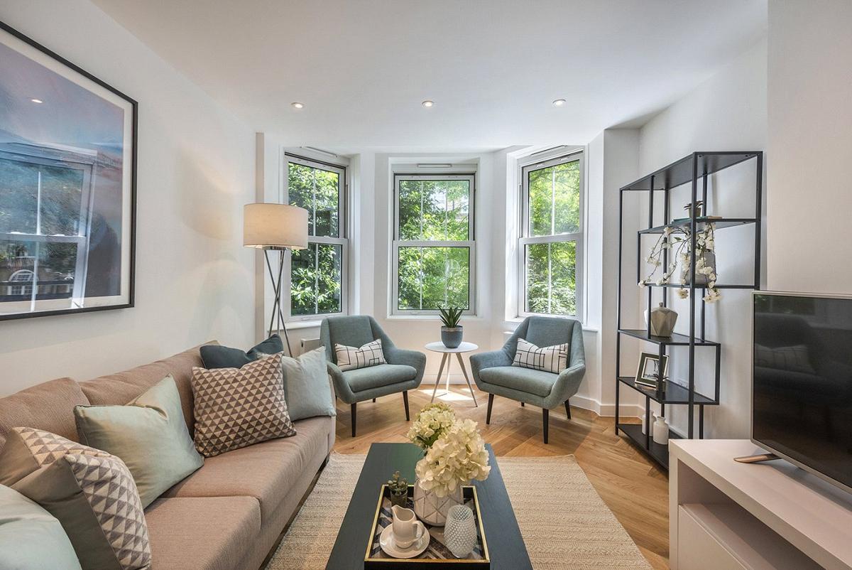 Camden, Greater London, 2 bedroom flat for sale in Camelot House