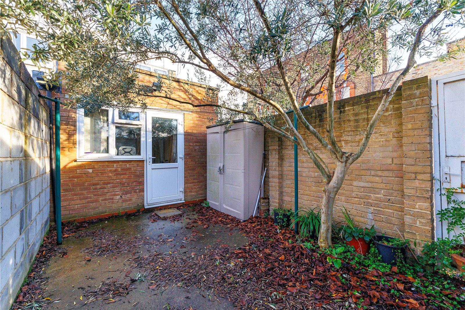 Property for sale in SW6 (Parsons Green), Greater London