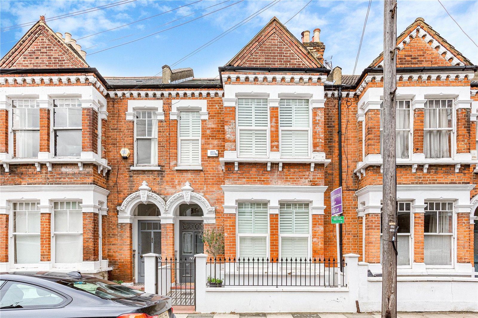 Battersea, Greater London, 4 bedroom house for sale in Marney Road