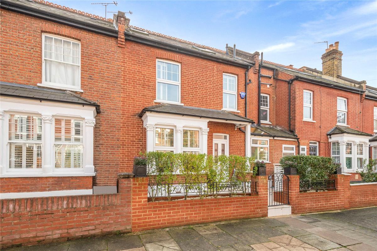 Twickenham, Greater London, 4 bedroom house for sale in Orchard Road