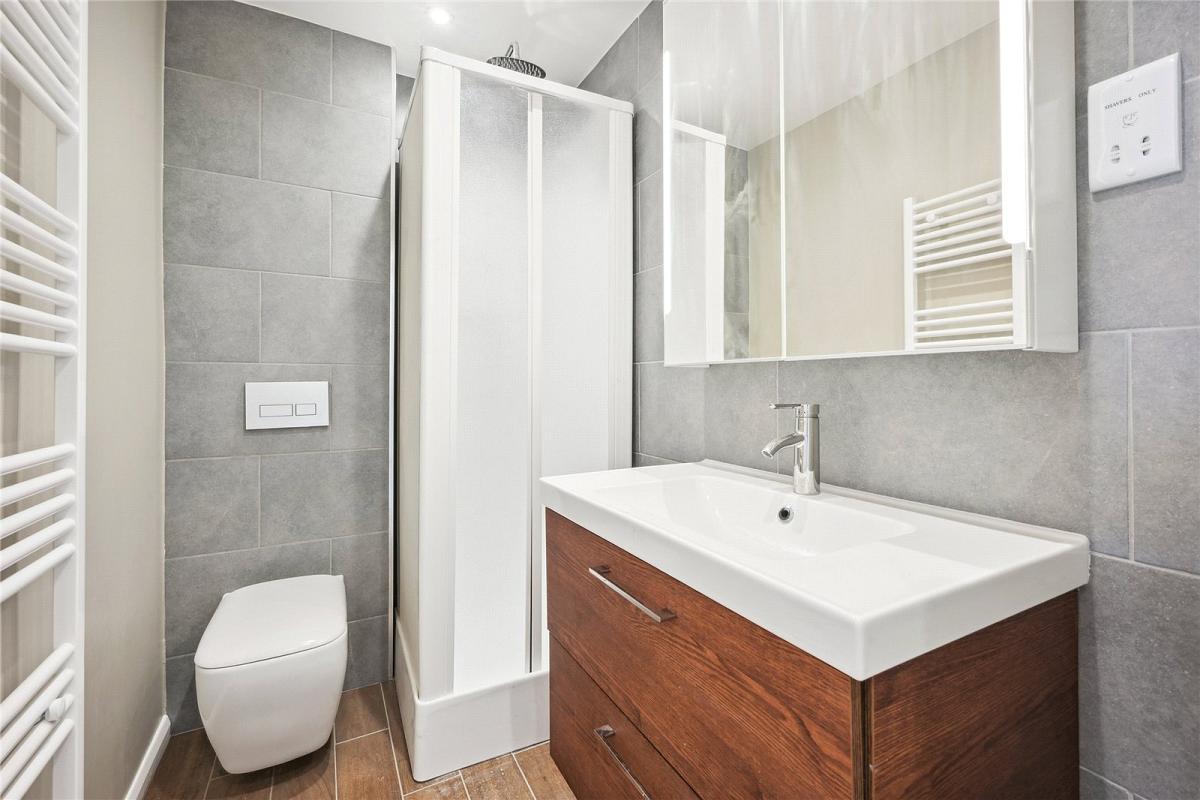 Pimlico, Greater London, 1 bedroom flat for sale in Belgrave Road