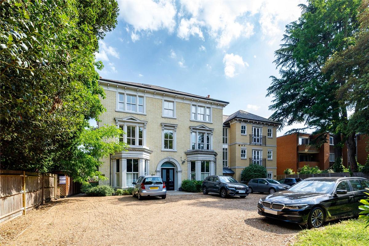 Twickenham, Greater London, 2 bedroom flat for sale in Birnam House