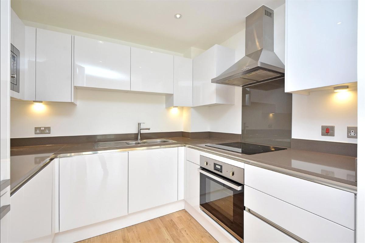 Canary Wharf, Greater London, 2 bedroom flat to let in Admirals Tower