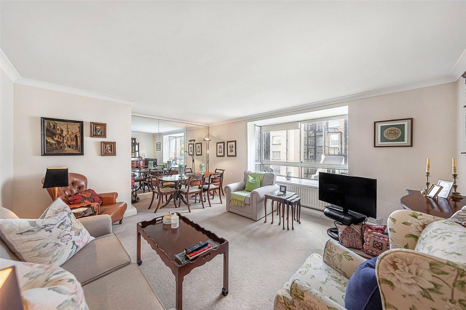 Knightsbridge, Greater London, 2 bedroom flat for sale in Thorburn House