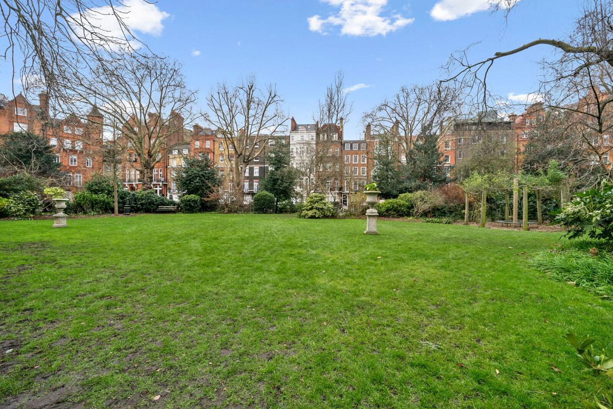 Knightsbridge, Greater London, 1 bedroom flat for sale in Denbigh House
