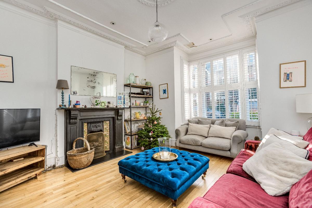 Kew, Greater London, 4 bedroom house for sale in Priory Road