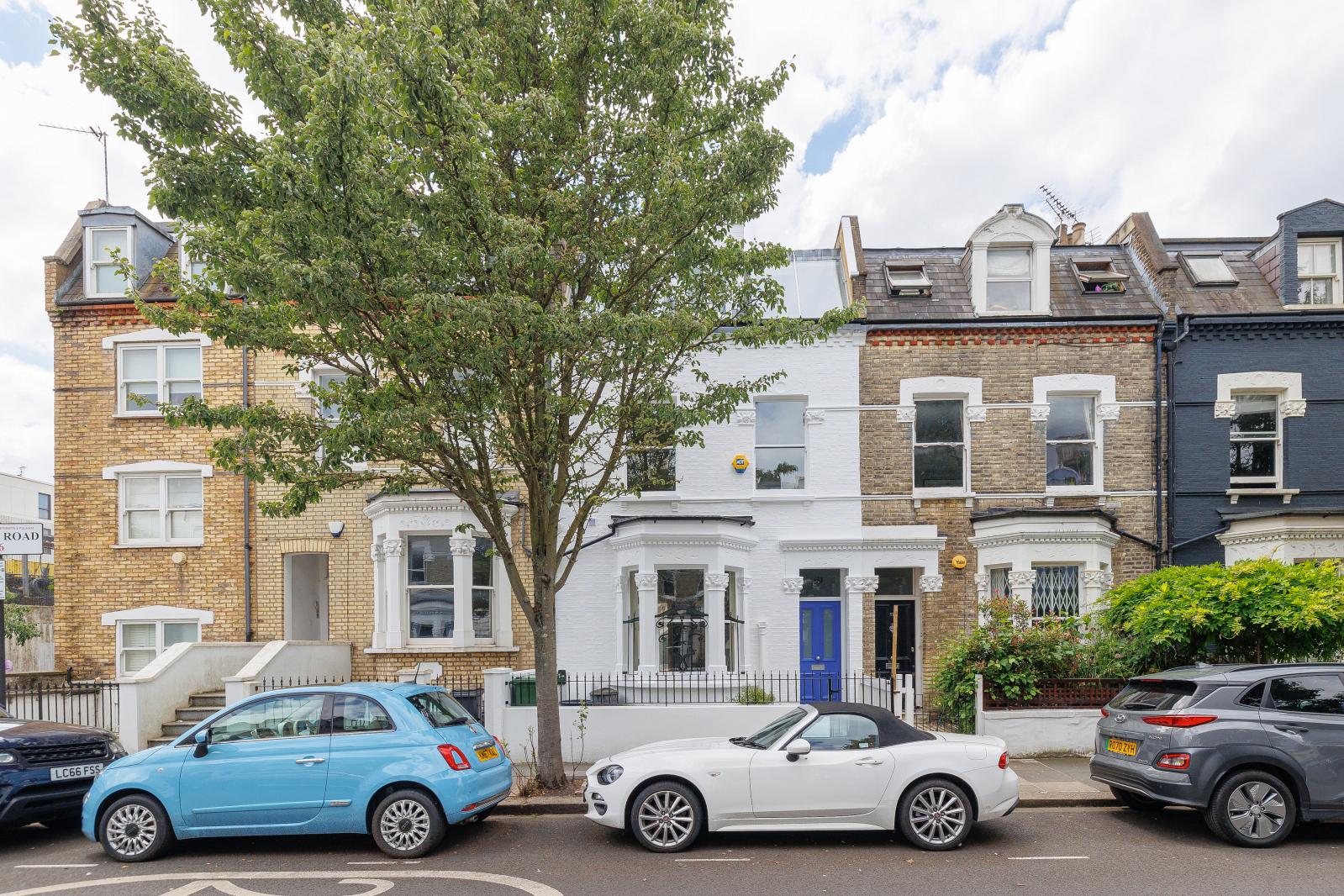 Property for sale in SW6 (Parsons Green), Greater London
