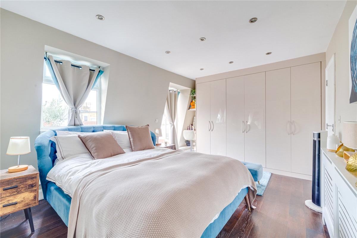 Fulham, Greater London, 1 bedroom flat for sale in Dawes Road