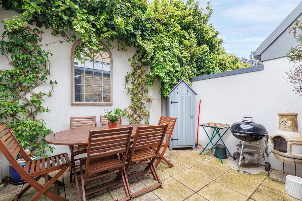 Fulham, Greater London, 1 bedroom for sale in Pottery Mews