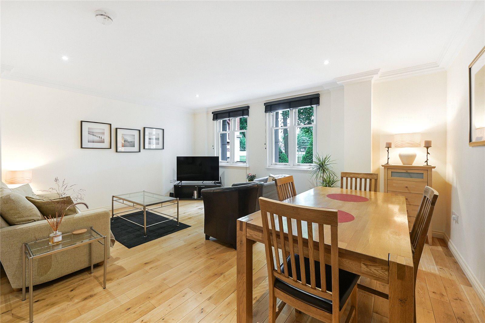 Victoria, London, 2 bedroom flat for sale in Vincent Square