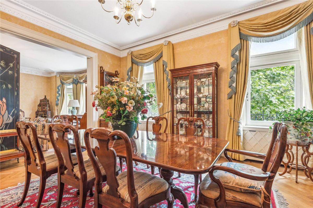 Victoria, London, 4 bedroom flat for sale in Morpeth Mansions