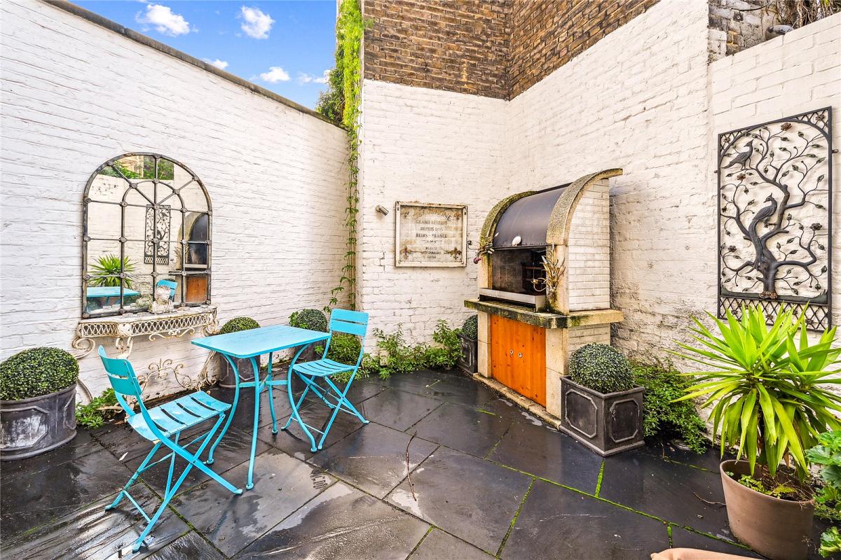 Pimlico, Greater London, 3 bedroom flat for sale in Cambridge Street
