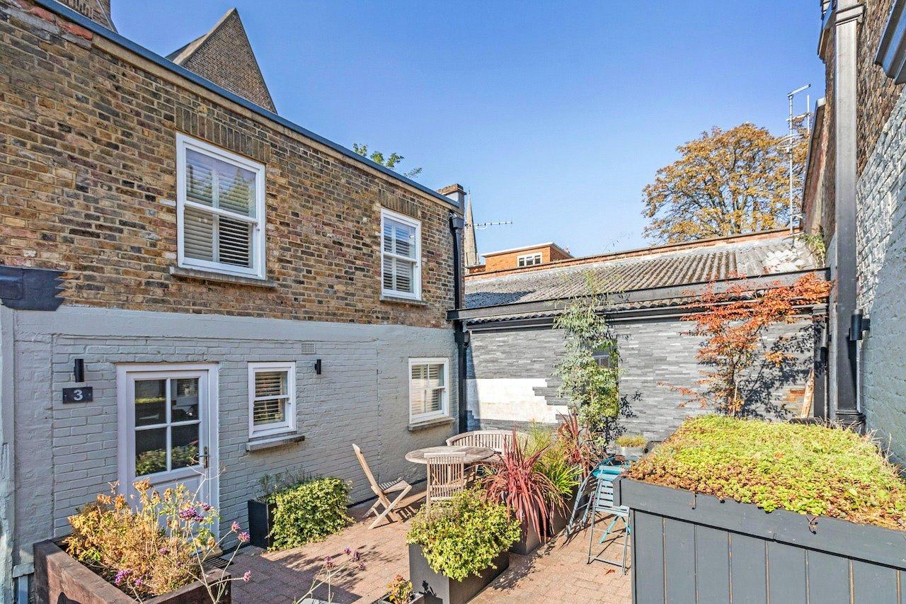 Richmond, Richmond upon Thames, 3 bedroom house for sale in Foxton Mews