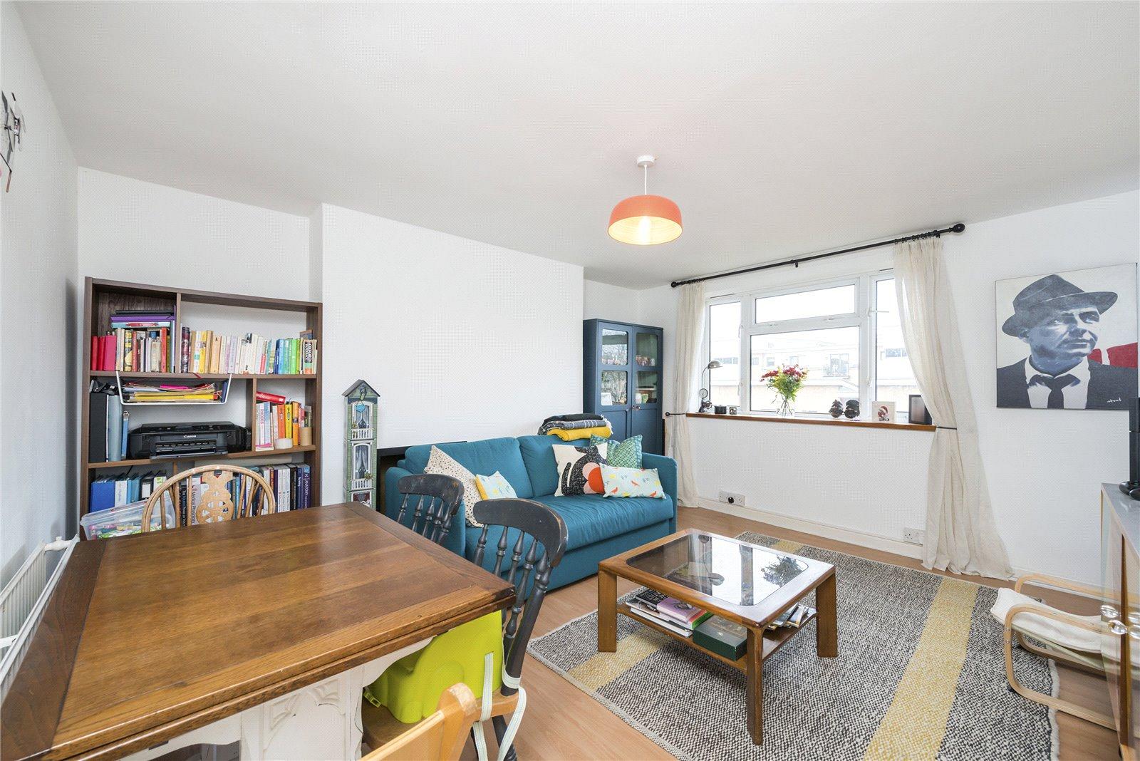 Mortlake, Greater London, 2 bedroom flat/apartment for sale in John Dee